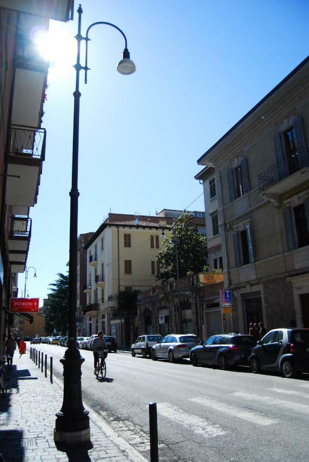 A Casa Di Lola Bed & Breakfast Ascoli Piceno Exterior photo